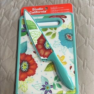 Chef Knife and Cutting Board - Multicolor NEW